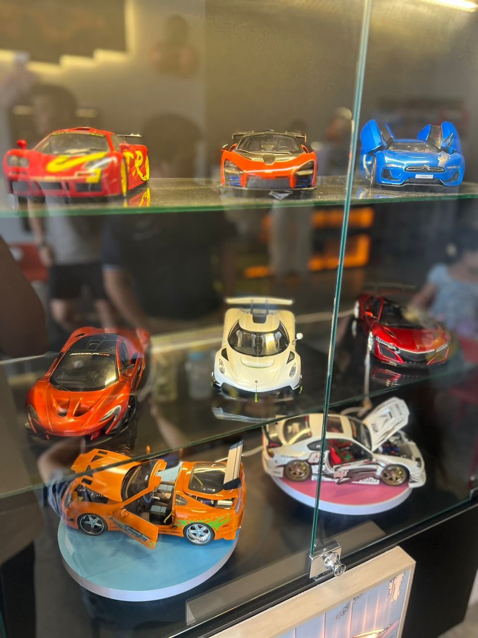 Hyper Car Concept Restaurant